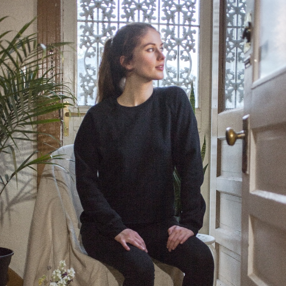 American Apparel Black Sweatshirt - Picture 1 of 4